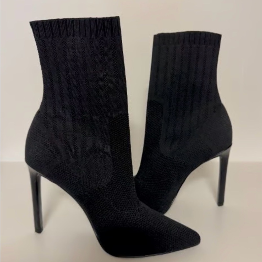 NEW Steve Madden $120 Steve Discreet Black Sock Boot